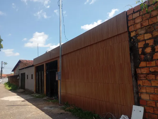 vende-se casa em Santa Maria de Benfica, distrito de Benevides