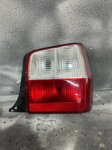 Lanterna lado direito Fiat Uno