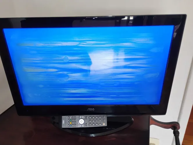 TV AOC LE26W154 R$ 120 como nas fotos.me fizeram o favor de passar veja na tela .