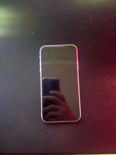 iPhone XR 128GB Branco - R$ 1.000