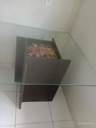 Mesa sem cadeiras
