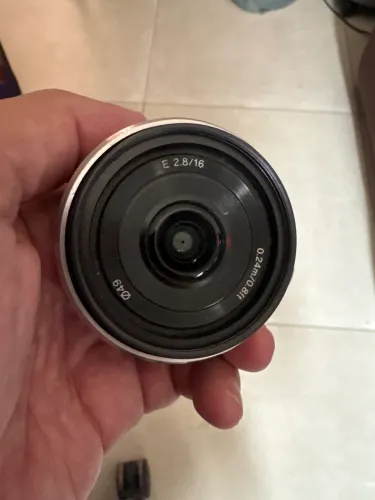 Lente Sony 16mm f2.8 E-mount APS-C