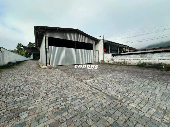 Galpão para Locação no Bairro Progresso | Cadore Imóveis