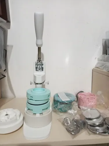 Máquina de Bottons - Button Press