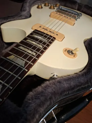 Gibson Les Paul Tribute 60?s P90 2011 - Alpine White - Com Case de Madeira Preto
