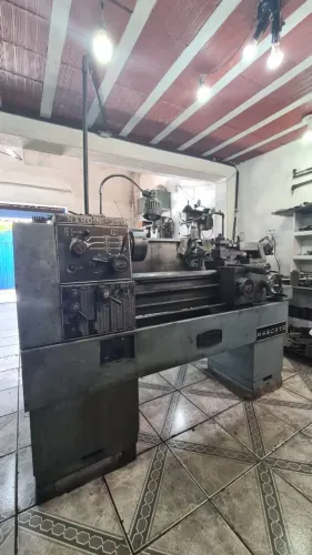 Equipamentos para oficina de tornearia mecânica