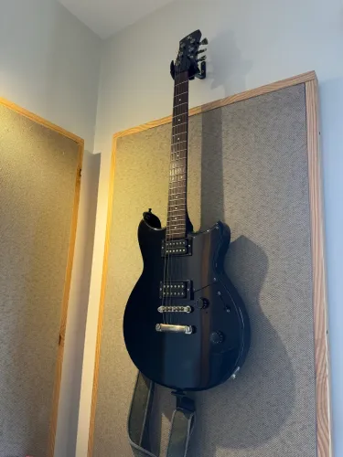 Yamaha Revstar captadores Malagoli + Capa + Correia + Strap lock