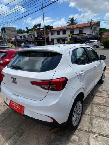 Fiat Argo e Corolla Xei
