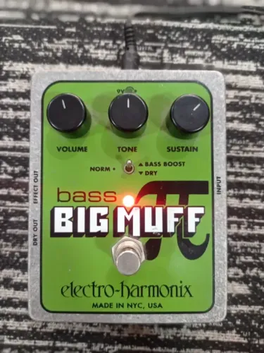 Electro-harmonix - Bass - Big Muff Fuzz (verde)