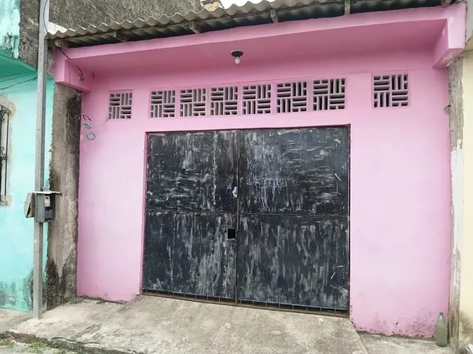 Casa no tapanã ( conj. Tapajos)
