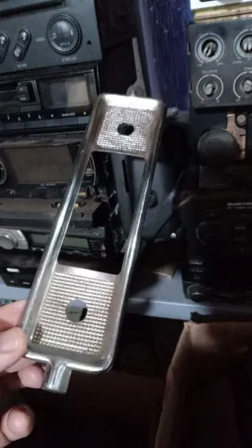 Moldura cromada antiga