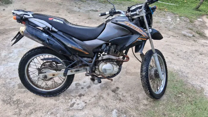 HONDA BROS 150 2011, único dono, 9.358 km, R$ 10.300.