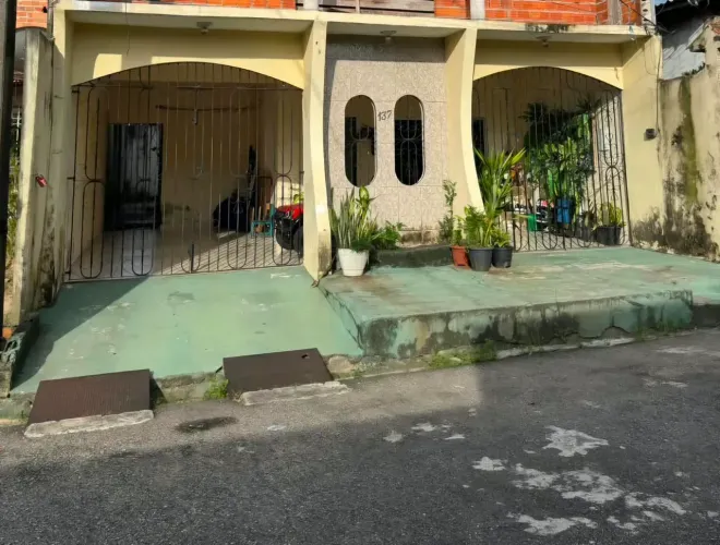 ALUGO - CASA com 2 quartos (1 suíte) Tapanã (Icoaraci) - Belém - PA