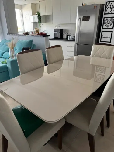 Mesa de Jantar com 6 cadeiras - Tampo Vidro