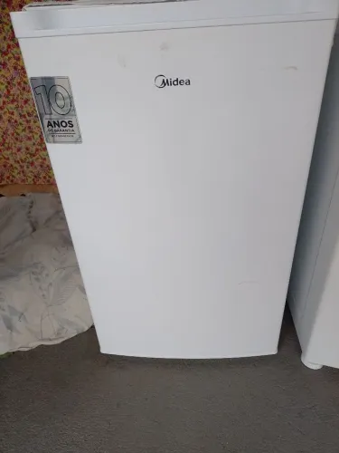 Frigobar Midea