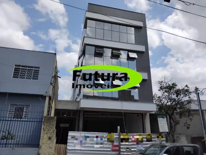Excelente Loja para Locação no Centro Comercial do Barreiro de Baixo