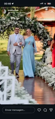 Vestido azul serenity no tule com brilho lindíssimo