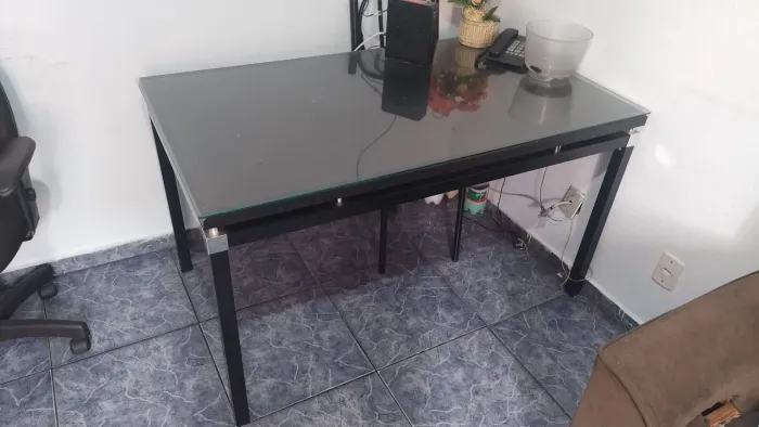 Mesa tampo de vidro 