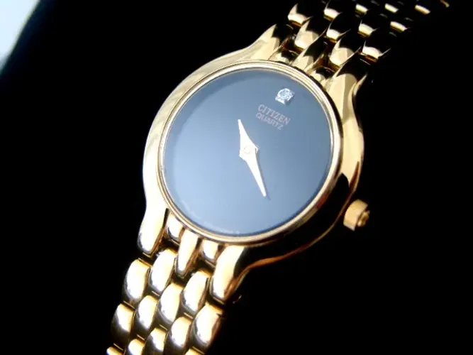 Relógio Citizen Quartz En0012-54g Feminino - Raridade