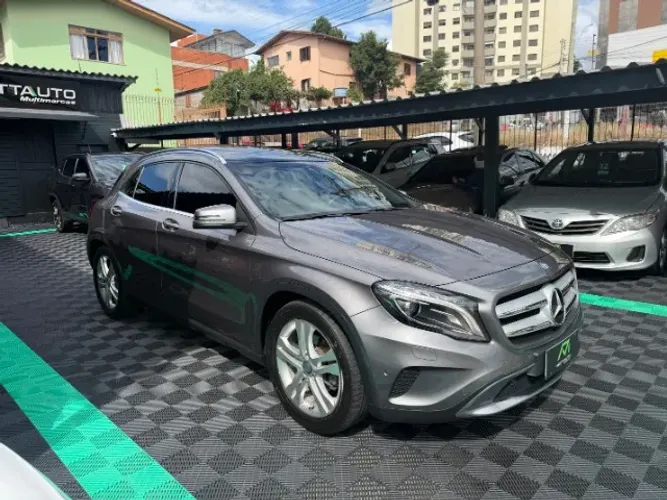 Mercedes-Benz GLA 200 Vis. Black ED. 1.6 TB 16V Aut. 2015