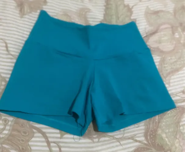 Mini short feminino