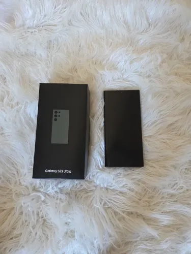 Vendo SAMSUNG Galaxy S23 Ultra em excelente estado de conservação .