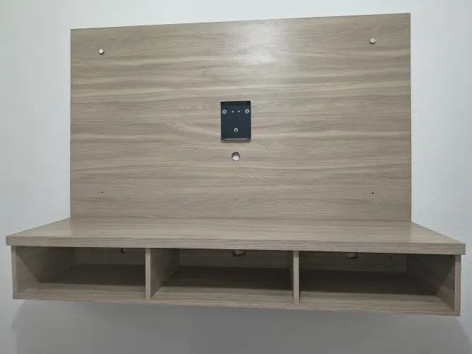Painel de 1,35m para TV até 50".