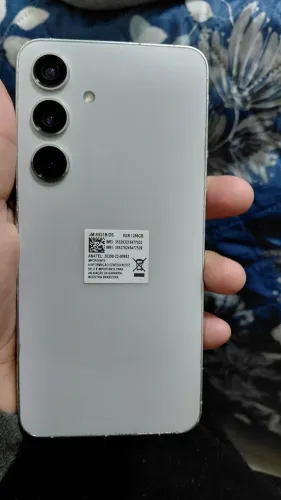 Celular s24 normal com a tela queimada 