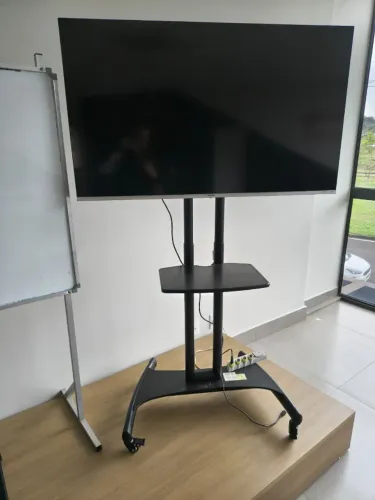 Suporte para televisão 