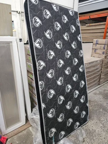 Colchão de Solteiro *Leia o Anuncio*