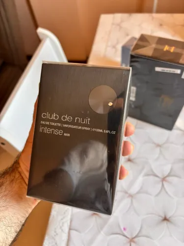 Club de nuit intense men