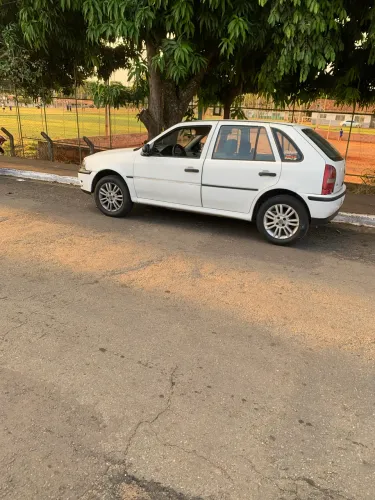 Volkswagen Gol Geração III Plus 1.0 MI 16V Gasolina Mec. 2P 2001