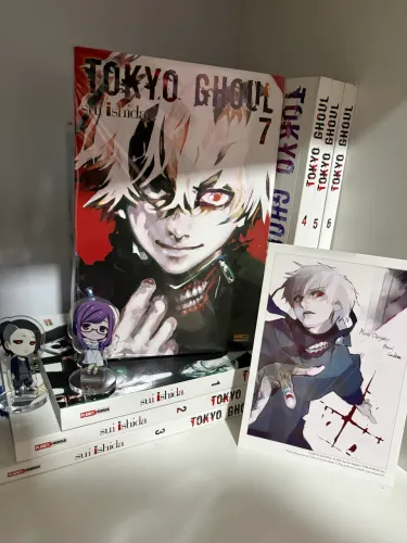 set tokyo ghoul (1-7) + acrilico
