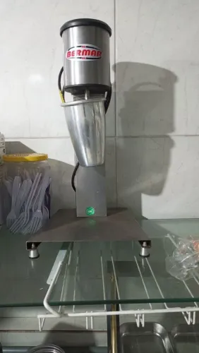 Mixer Batedor de Milk Shake BERMAR vai ficar um delícia com o preparo