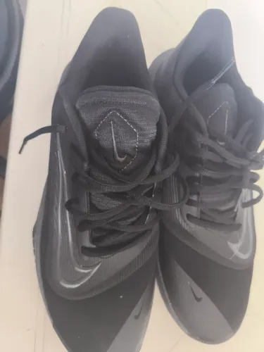 Tênis Nike precision 7.
