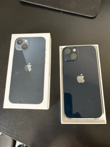iPhone 13 256GB Meia noite