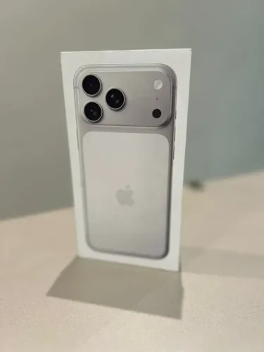 iPhone 17 Pro Max 512GB PRATA Lacrado - Retire em loja física na Savassi