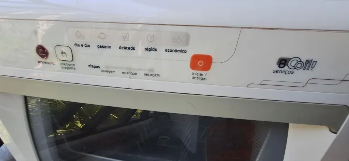 Lava Louças 8 Serviços Brastemp com Defeito