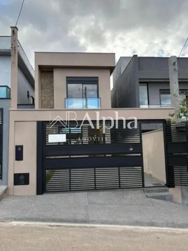 Casa em Condomínio à Venda no Nova Jaguari em Santana de Parnaíba-SP