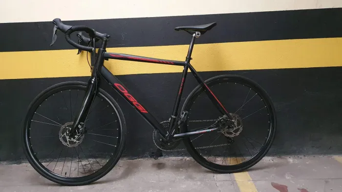 OGGI VELLOCE DISC PRETO E VERMELHO 2020