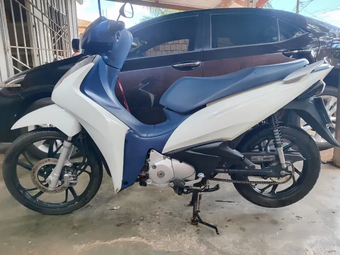 Vendo Biz 125 completa