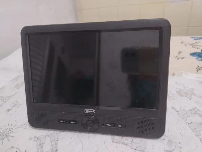 Vendo TV Portátil 9'