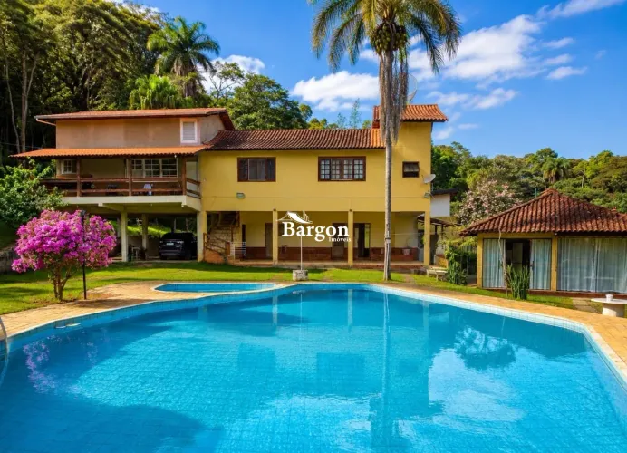 Granja com 4.000m² a venda no Condominio Fazendinhas Pedra Branca no Bairro Salvaterra em