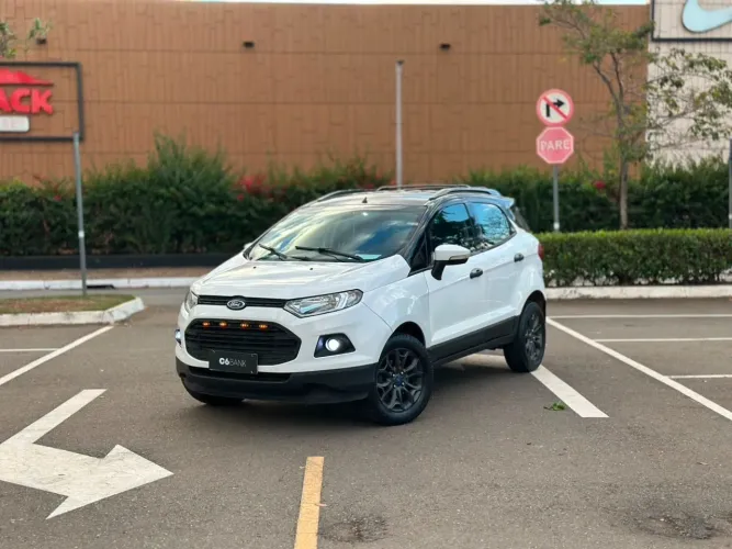 Ford Ecosport Freestyle 1.6 16V Flex 5P 2013