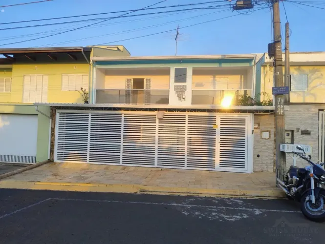 Casa à venda no Lot. Res. Ana Carolina em Valinhos/SP
