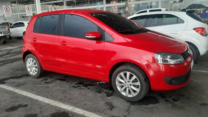 Volkswagen Fox 1.6 MI Total Flex 8V 5P 2013