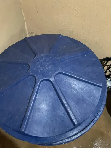 Vendo tanque 310 litros , estou vendendo por que vou me mudar