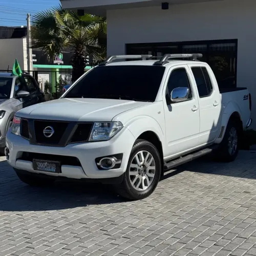 Nissan Frontier SL CD 4X4 2.5tb Diesel AUT 2016