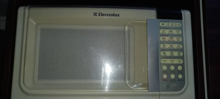 Microondas eletrolux 23l