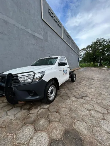 Toyota Hilux Chassi 4X4 2.8 TDI Diesel Mec. 2024
